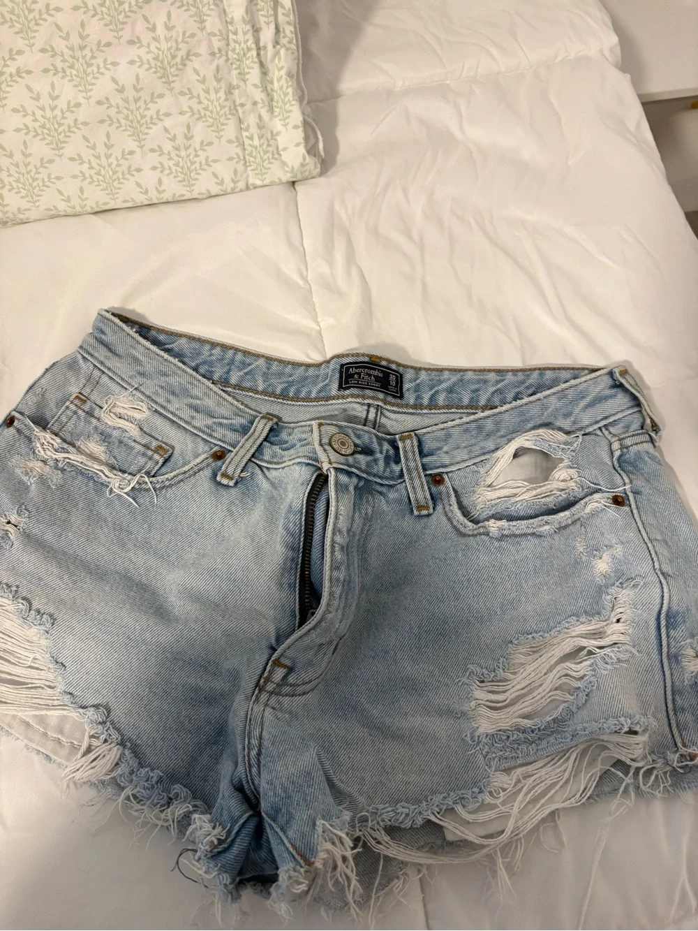 Abercrombie & Fitch Light Blue Distressed Denim Short Shorts
